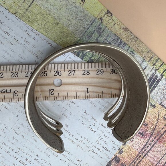 Silpada Wide Elegant Hammered Cuff Bracelet Brass Bronze Wide Designer - Picture 13 of 13